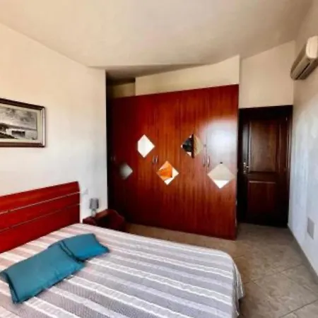 San Teodoro DavidHouse